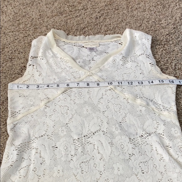 EUC Neesh by DAR Ivory Lace Top - Picture 4 of 6